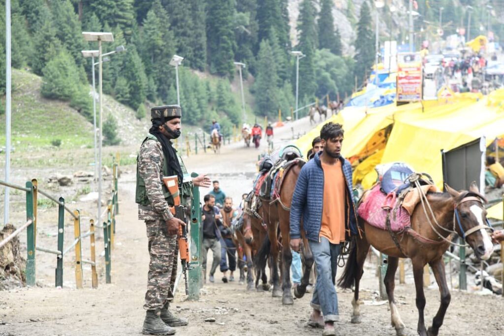 Pilgrims departing Jammu for Amarnath Yatra